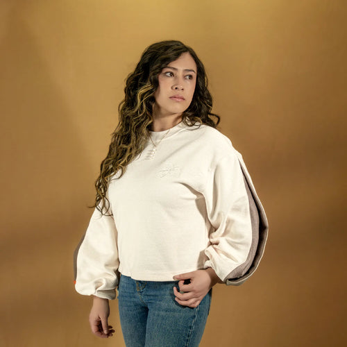 Buzo Fluir del Espíritu Santo color Marfil con mangas globo color arena — THELORD